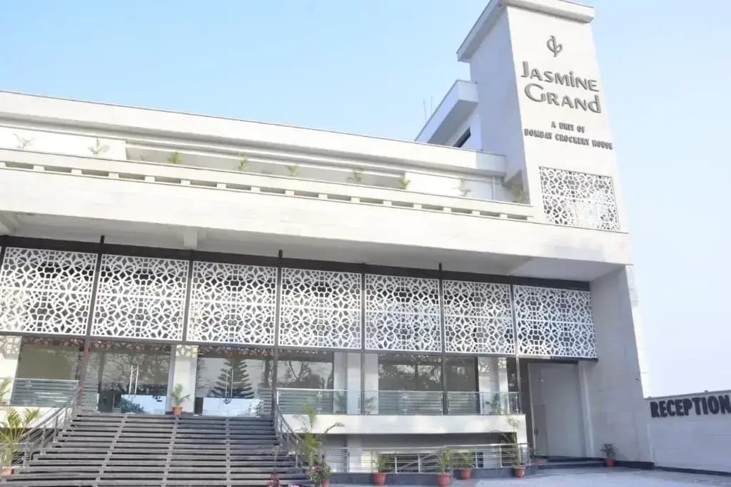 Hotel Jasmine Grand