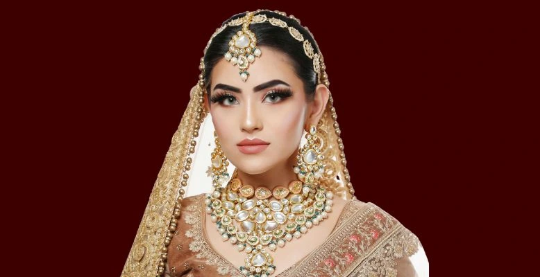 Golden Bronze Shaadi Makeup Trend