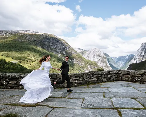 Ultimate Guide to Pre-Wedding Shoot Locations in Mussoorie